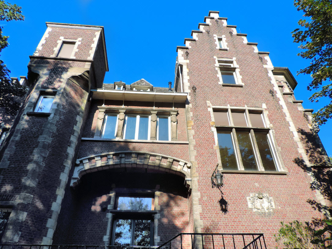 Het Dreefkasteel, Belgium